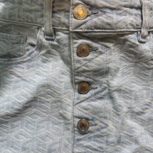 Guess Cube Pattern Denim Mini Skirt Light Blue Button Front Sustainable 30 - Picture 7 of 14